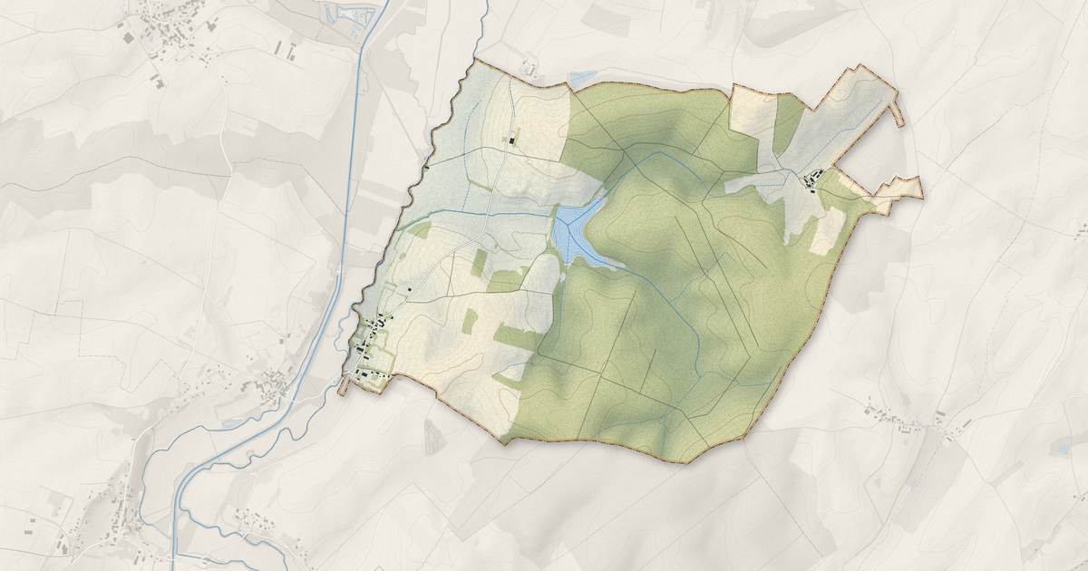 Portrait cartographique de Attricourt : relief, eau, forêts, bâti et voies, calculés à partir des données de l'IGN