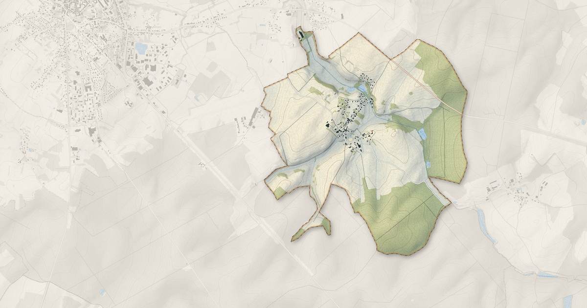 Portrait cartographique de Battrans : relief, eau, forêts, bâti et voies, calculés à partir des données de l'IGN
