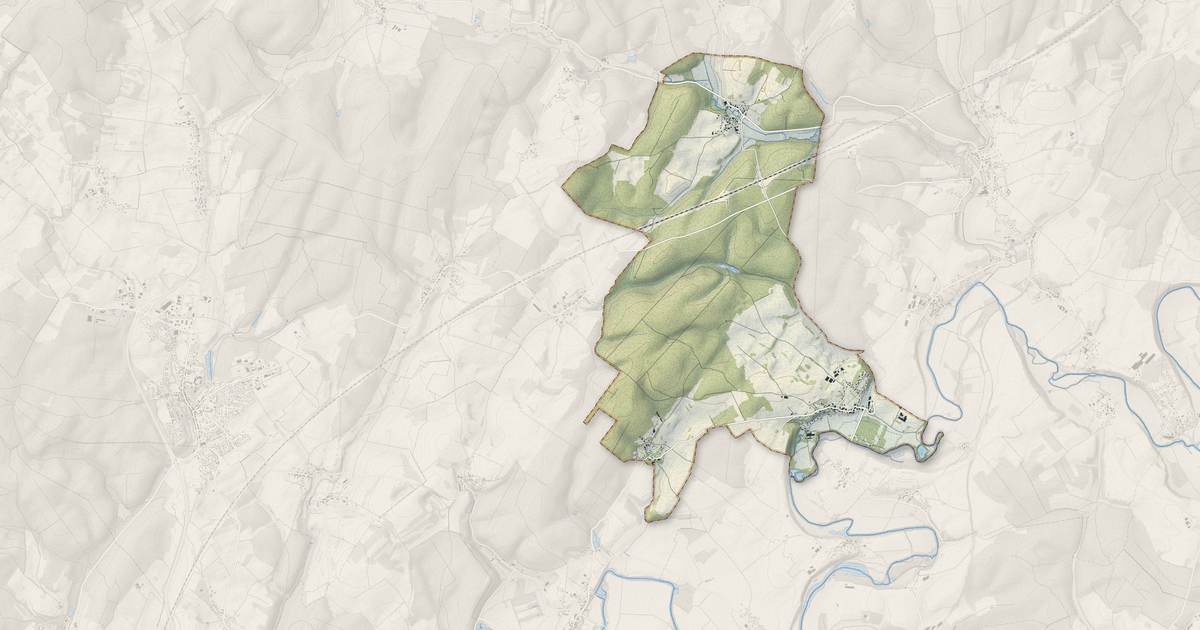 Portrait cartographique de Beaumotte-Aubertans : relief, eau, forêts, bâti et voies, calculés à partir des données de l'IGN