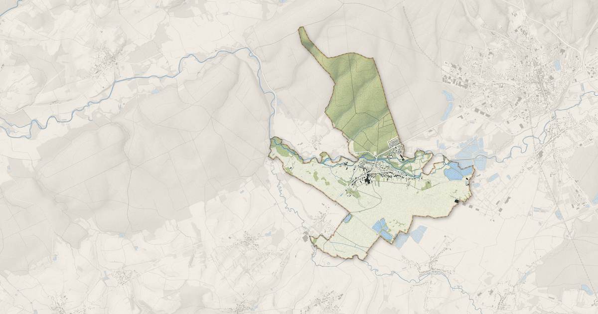 Portrait cartographique de Breuches : relief, eau, forêts, bâti et voies, calculés à partir des données de l'IGN