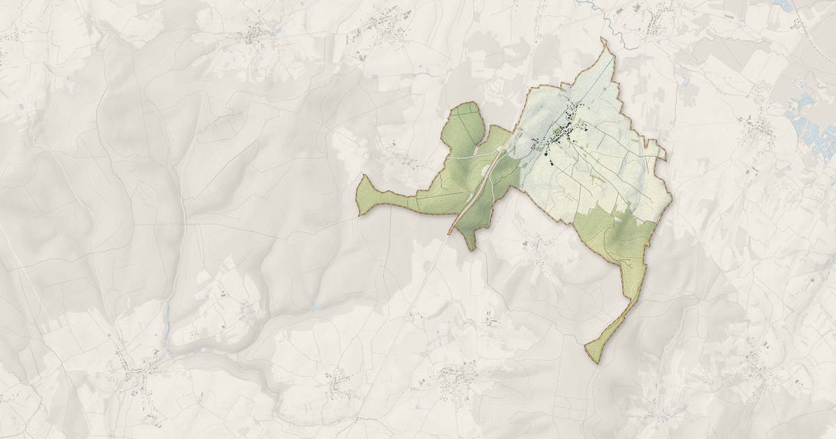 Portrait cartographique de Brotte-lès-Luxeuil : relief, eau, forêts, bâti et voies, calculés à partir des données de l'IGN