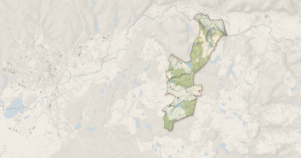 Portrait cartographique de La Bruyère : relief, eau, forêts, bâti et voies, calculés à partir des données de l'IGN