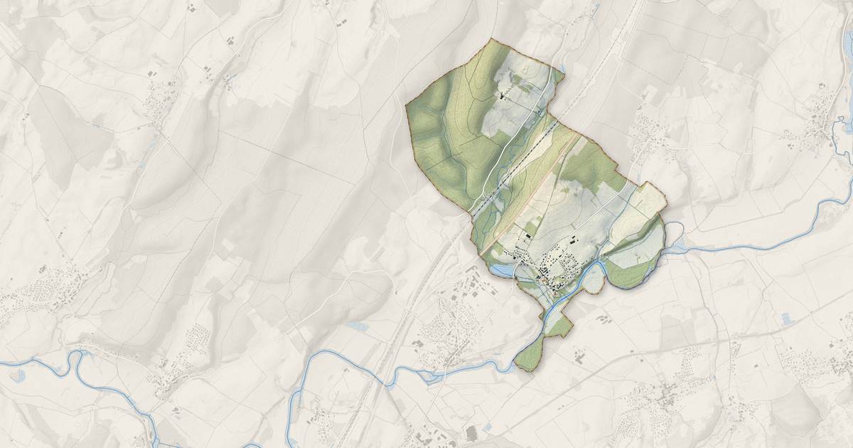 Portrait cartographique de Buthiers : relief, eau, forêts, bâti et voies, calculés à partir des données de l'IGN