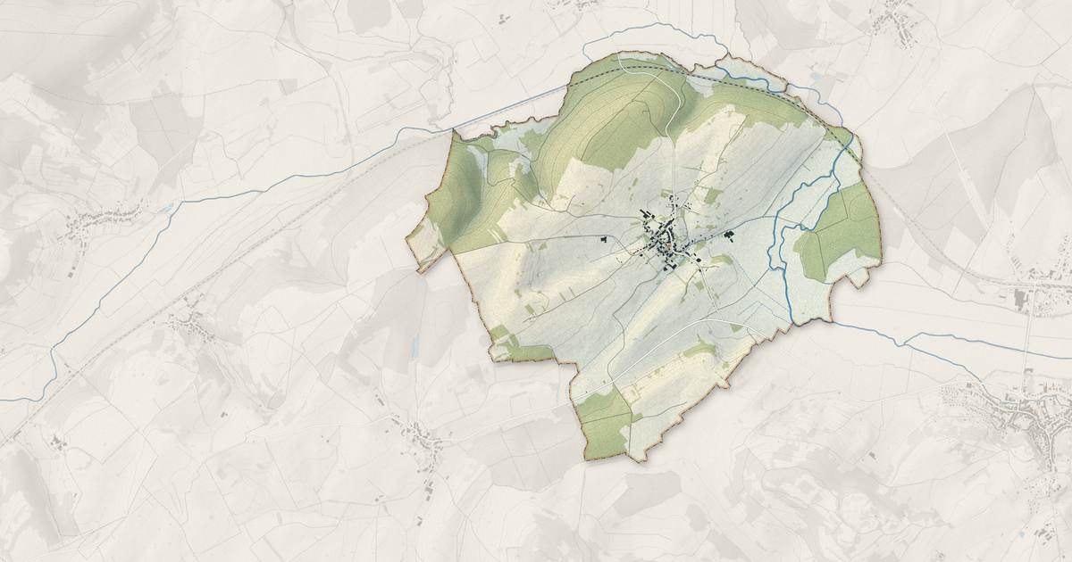 Portrait cartographique de Cemboing : relief, eau, forêts, bâti et voies, calculés à partir des données de l'IGN