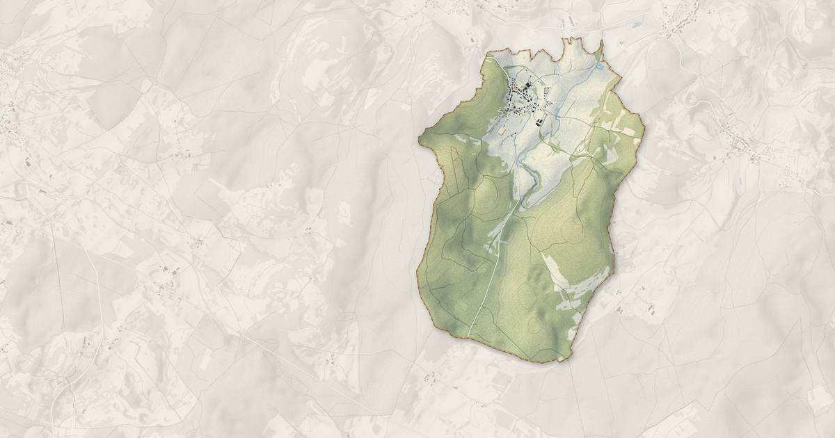 Portrait cartographique de Cerre-lès-Noroy : relief, eau, forêts, bâti et voies, calculés à partir des données de l'IGN