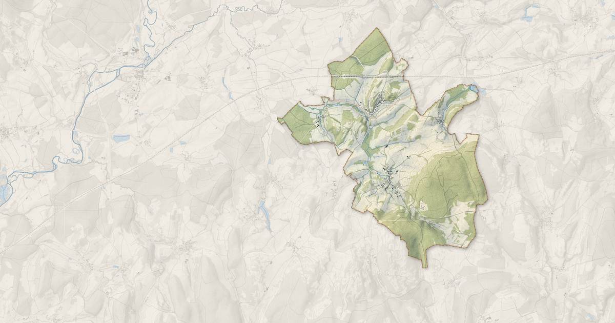 Portrait cartographique de Belles-Fontaines : relief, eau, forêts, bâti et voies, calculés à partir des données de l'IGN