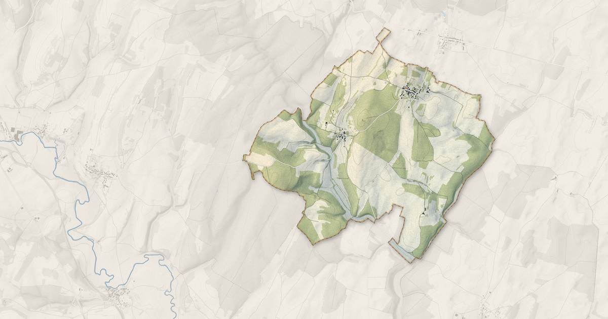 Portrait cartographique de Courtesoult-et-Gatey : relief, eau, forêts, bâti et voies, calculés à partir des données de l'IGN
