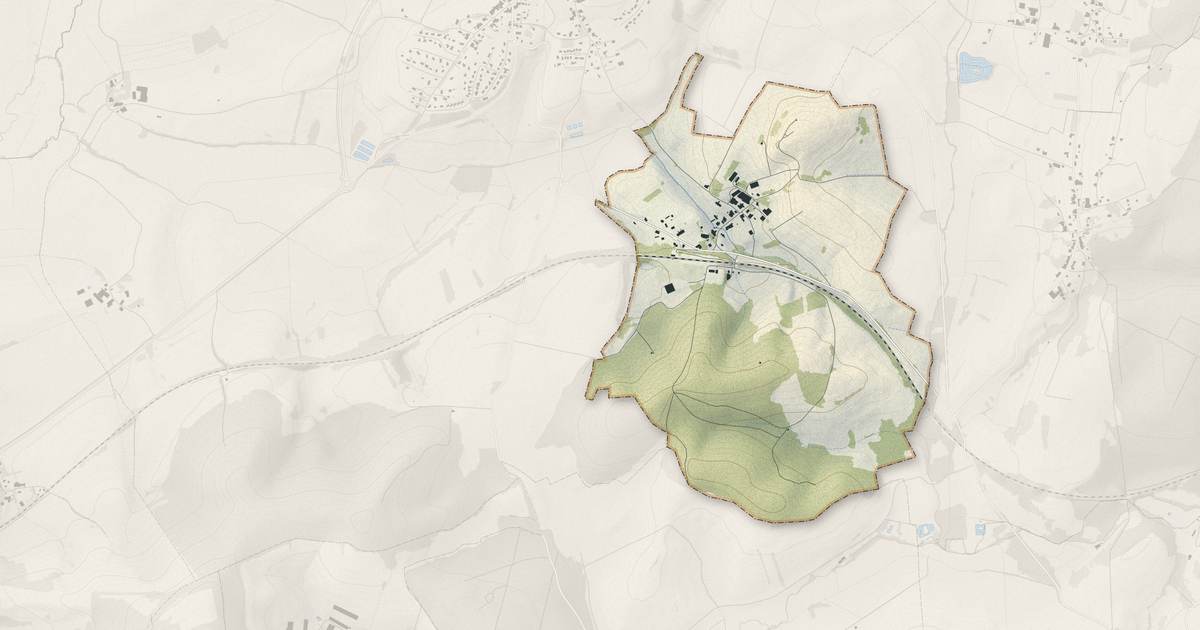 Portrait cartographique de Creveney : relief, eau, forêts, bâti et voies, calculés à partir des données de l'IGN