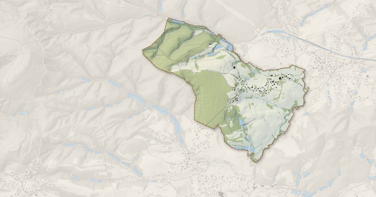 Portrait cartographique de Échavanne : relief, eau, forêts, bâti et voies, calculés à partir des données de l'IGN