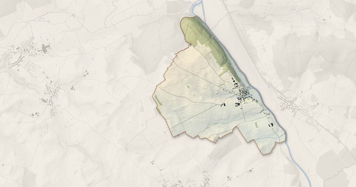 Portrait cartographique de Fouchécourt : relief, eau, forêts, bâti et voies, calculés à partir des données de l'IGN