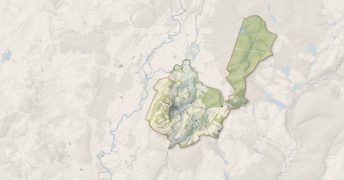 Portrait cartographique de Gouhenans : relief, eau, forêts, bâti et voies, calculés à partir des données de l'IGN