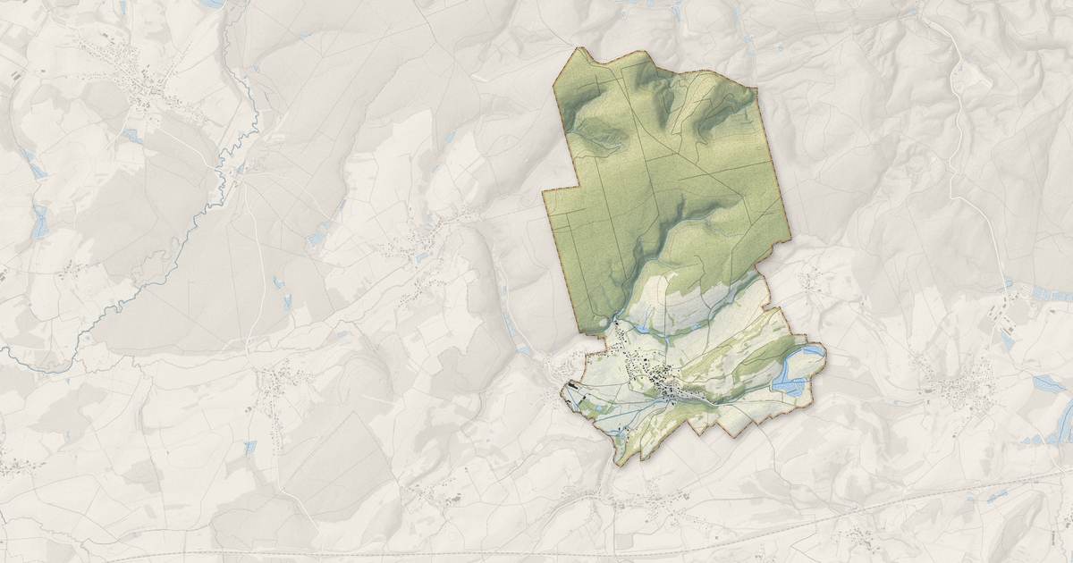 Portrait cartographique de Granges-le-Bourg : relief, eau, forêts, bâti et voies, calculés à partir des données de l'IGN