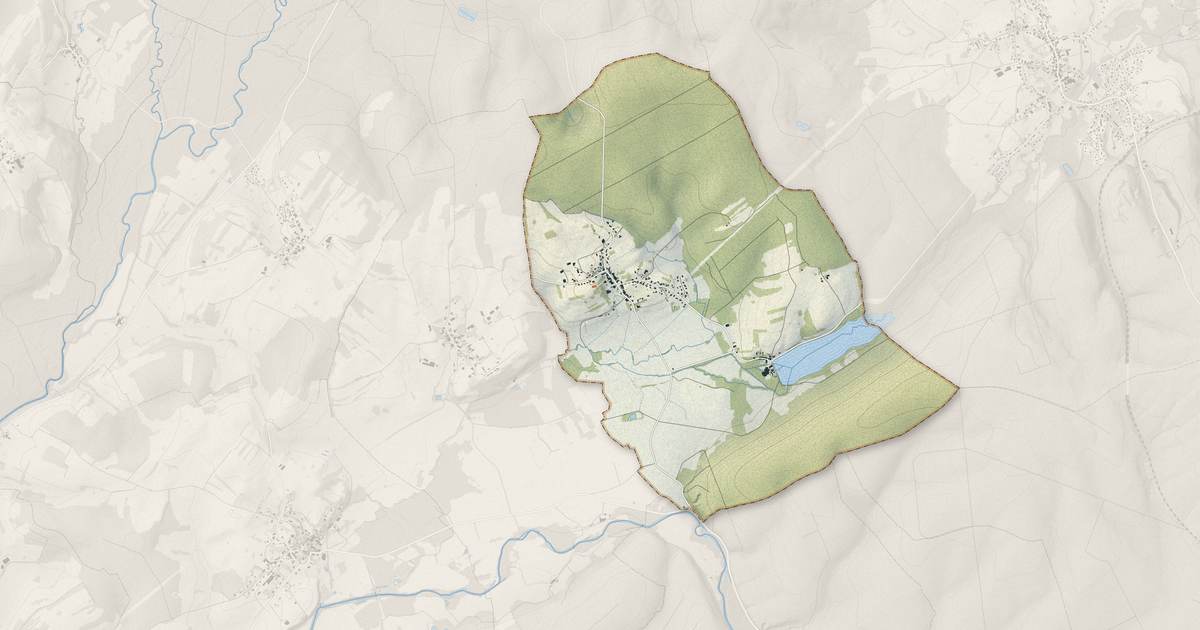Portrait cartographique de Hautevelle : relief, eau, forêts, bâti et voies, calculés à partir des données de l'IGN