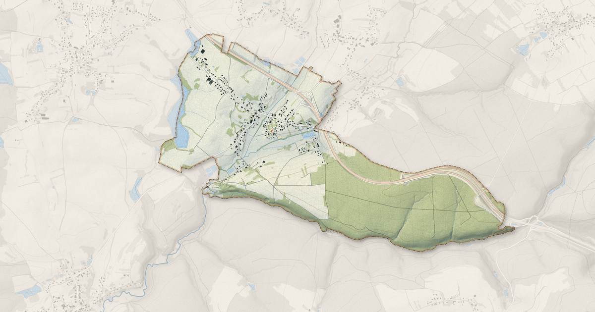 Portrait cartographique de Lyoffans : relief, eau, forêts, bâti et voies, calculés à partir des données de l'IGN