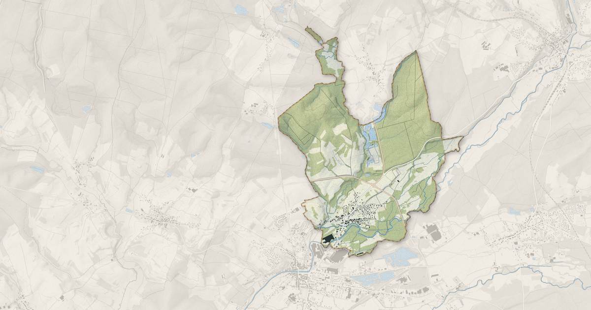 Portrait cartographique de Magnoncourt : relief, eau, forêts, bâti et voies, calculés à partir des données de l'IGN