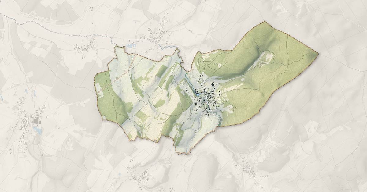Portrait cartographique de Maizières : relief, eau, forêts, bâti et voies, calculés à partir des données de l'IGN