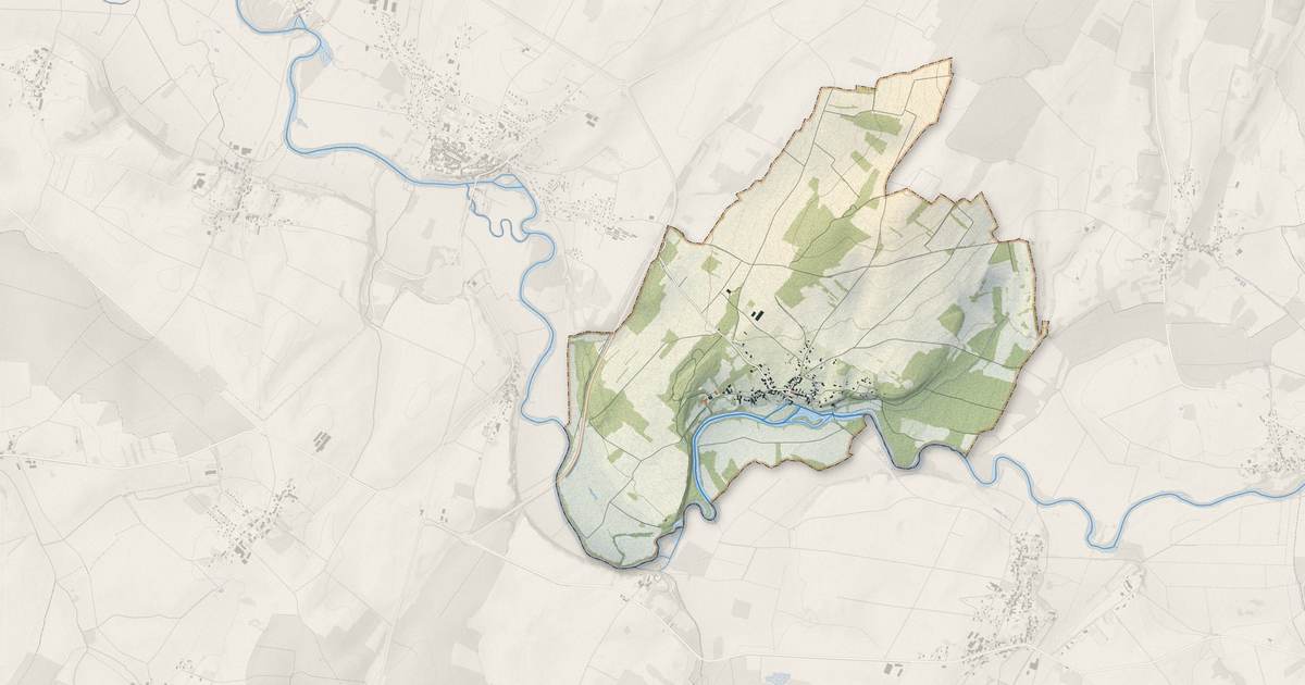 Portrait cartographique de Malans : relief, eau, forêts, bâti et voies, calculés à partir des données de l'IGN