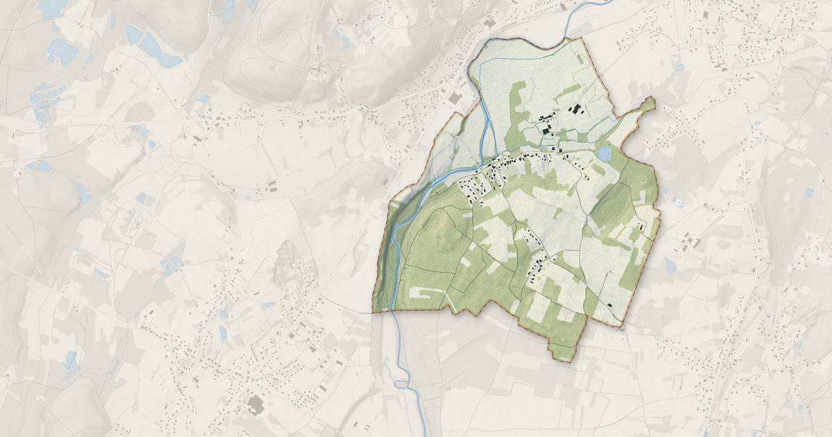 Portrait cartographique de Montessaux : relief, eau, forêts, bâti et voies, calculés à partir des données de l'IGN