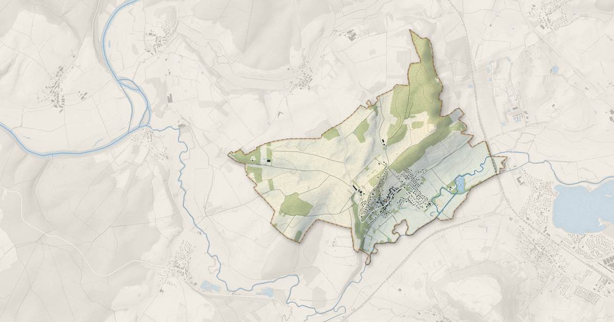 Portrait cartographique de Montigny-lès-Vesoul : relief, eau, forêts, bâti et voies, calculés à partir des données de l'IGN
