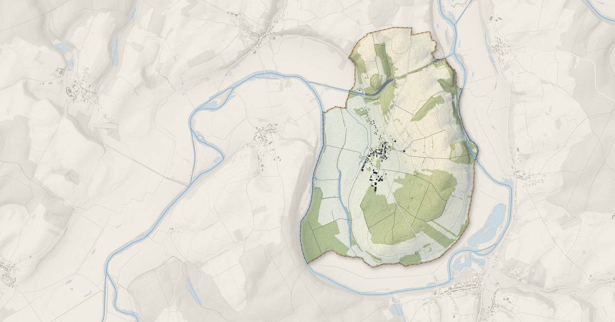 Portrait cartographique de Ovanches : relief, eau, forêts, bâti et voies, calculés à partir des données de l'IGN