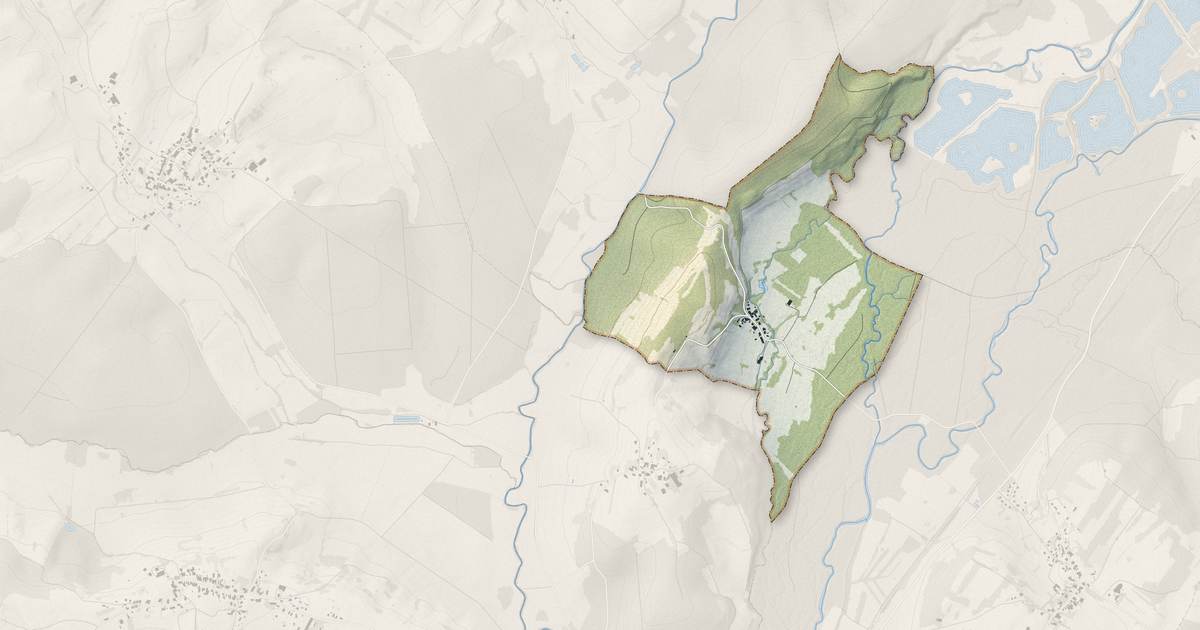 Portrait cartographique de La Pisseure : relief, eau, forêts, bâti et voies, calculés à partir des données de l'IGN