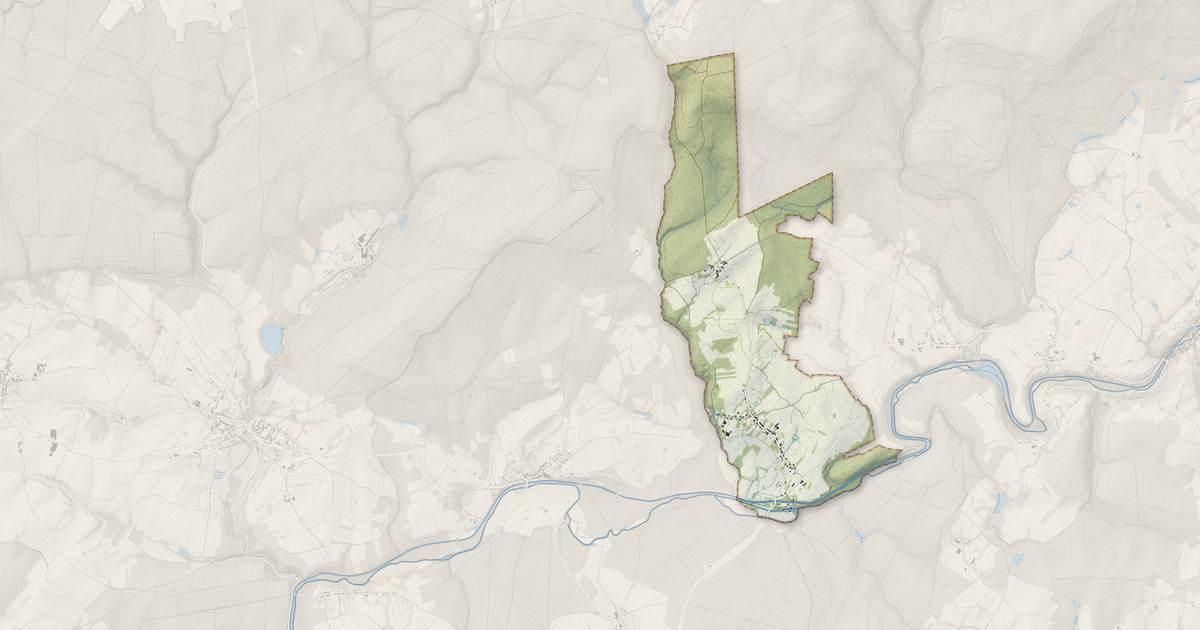 Portrait cartographique de Pont-du-Bois : relief, eau, forêts, bâti et voies, calculés à partir des données de l'IGN
