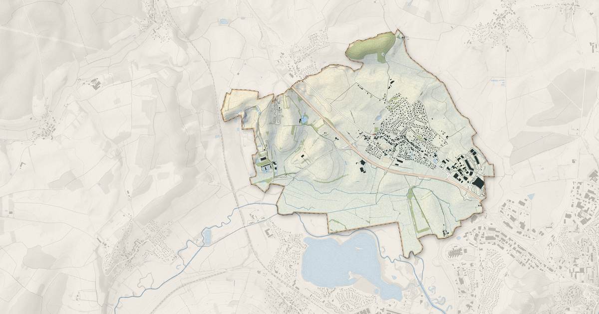 Portrait cartographique de Pusey : relief, eau, forêts, bâti et voies, calculés à partir des données de l'IGN