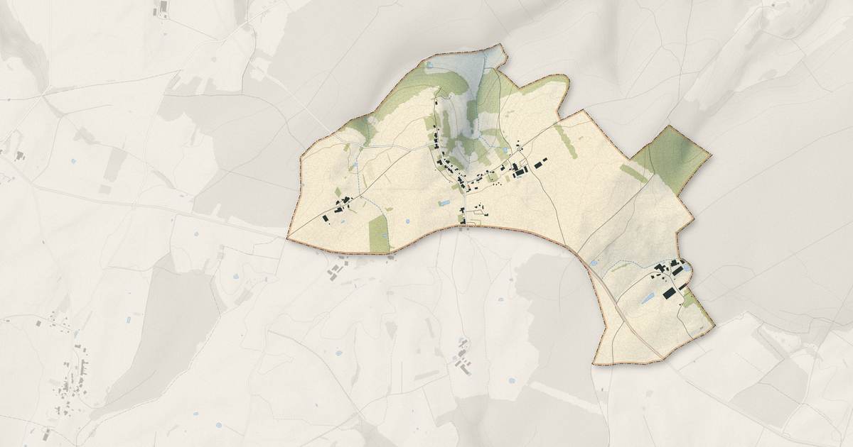 Portrait cartographique de La Quarte : relief, eau, forêts, bâti et voies, calculés à partir des données de l'IGN