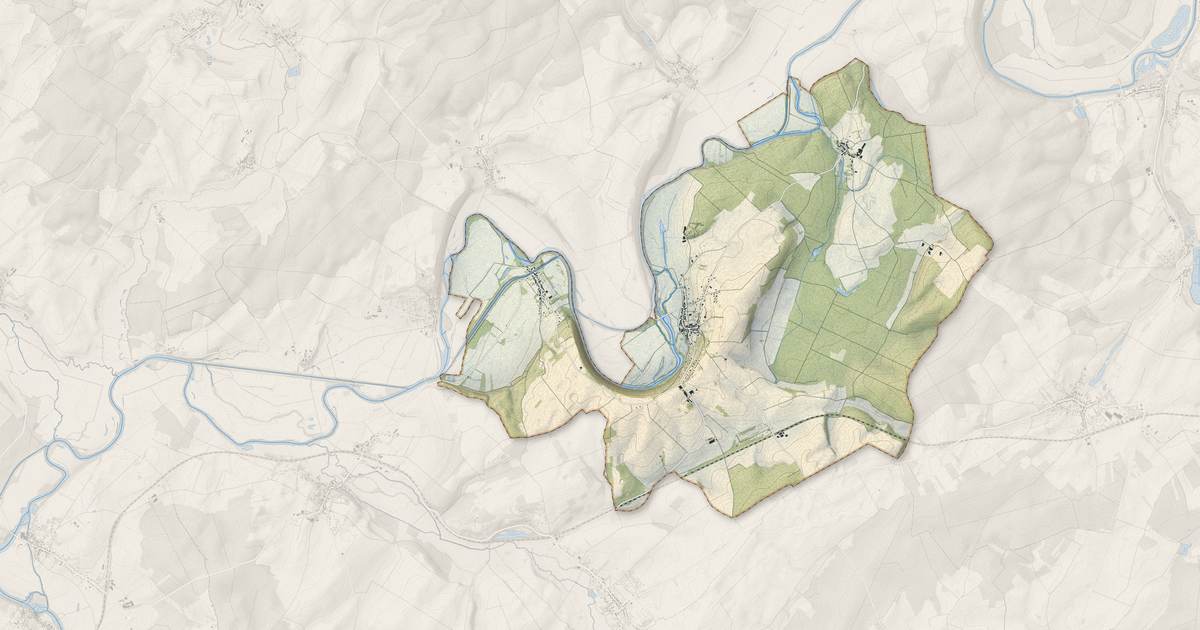 Portrait cartographique de Soing-Cubry-Charentenay : relief, eau, forêts, bâti et voies, calculés à partir des données de l'IGN