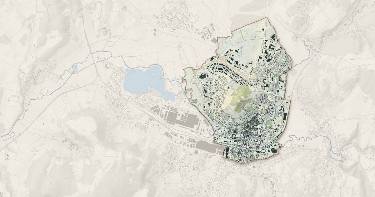Portrait cartographique de Vesoul : relief, eau, forêts, bâti et voies, calculés à partir des données de l'IGN