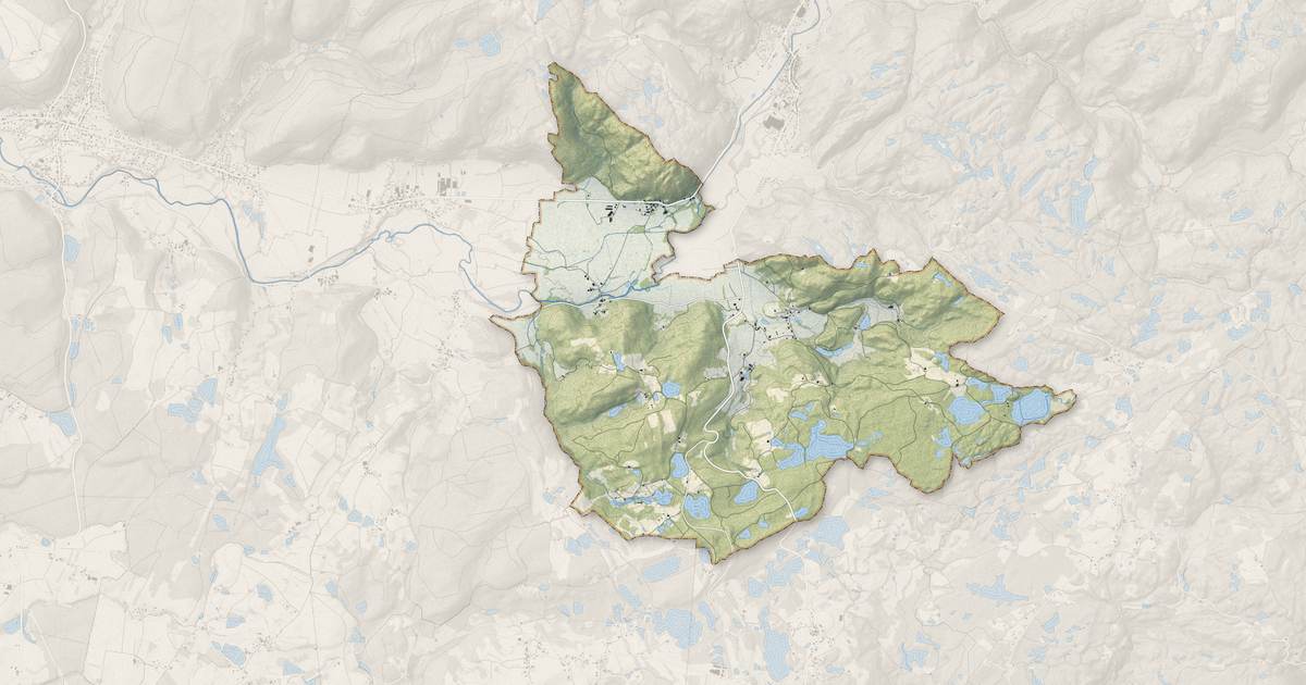 Portrait cartographique de La Voivre : relief, eau, forêts, bâti et voies, calculés à partir des données de l'IGN