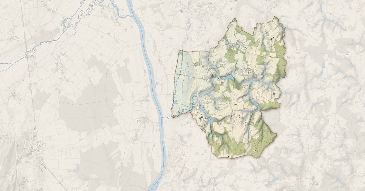 Portrait cartographique de Baudrières : relief, eau, forêts, bâti et voies, calculés à partir des données de l'IGN