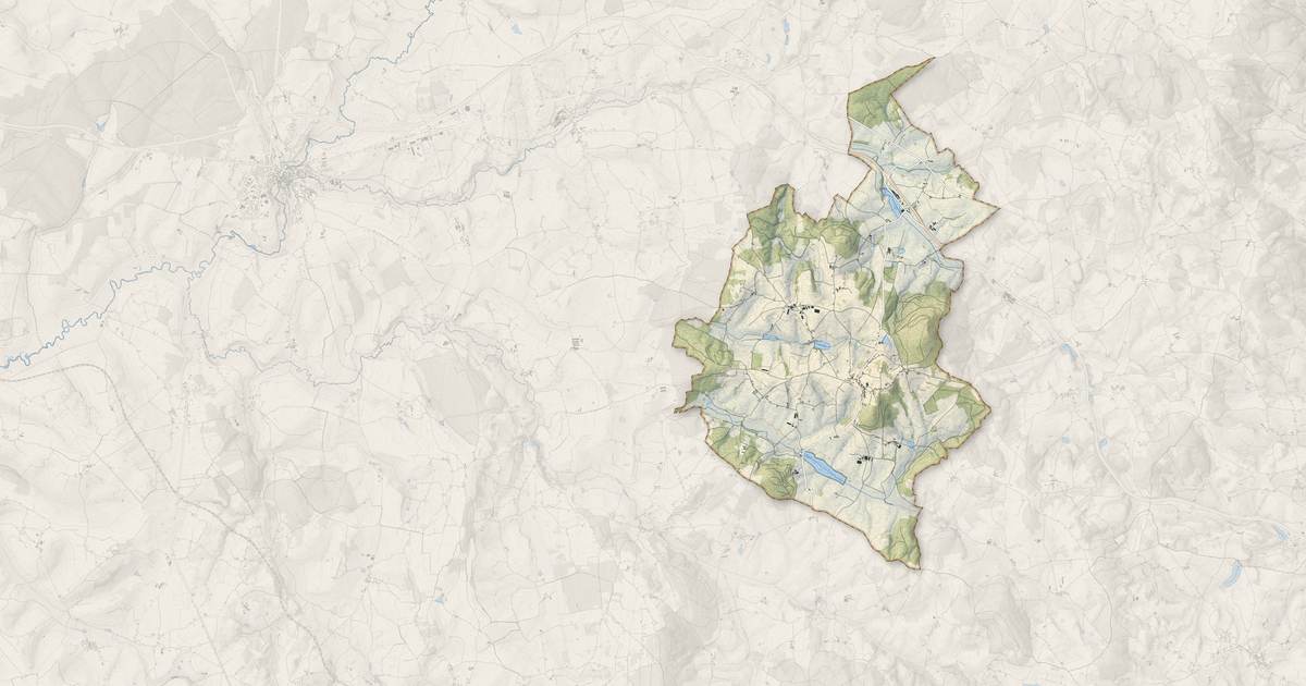 Portrait cartographique de Beaubery : relief, eau, forêts, bâti et voies, calculés à partir des données de l'IGN