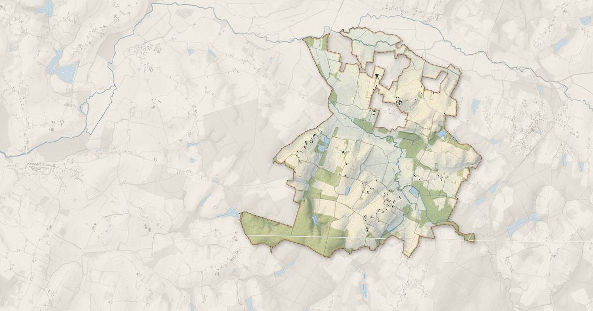 Portrait cartographique de Beauvernois : relief, eau, forêts, bâti et voies, calculés à partir des données de l'IGN