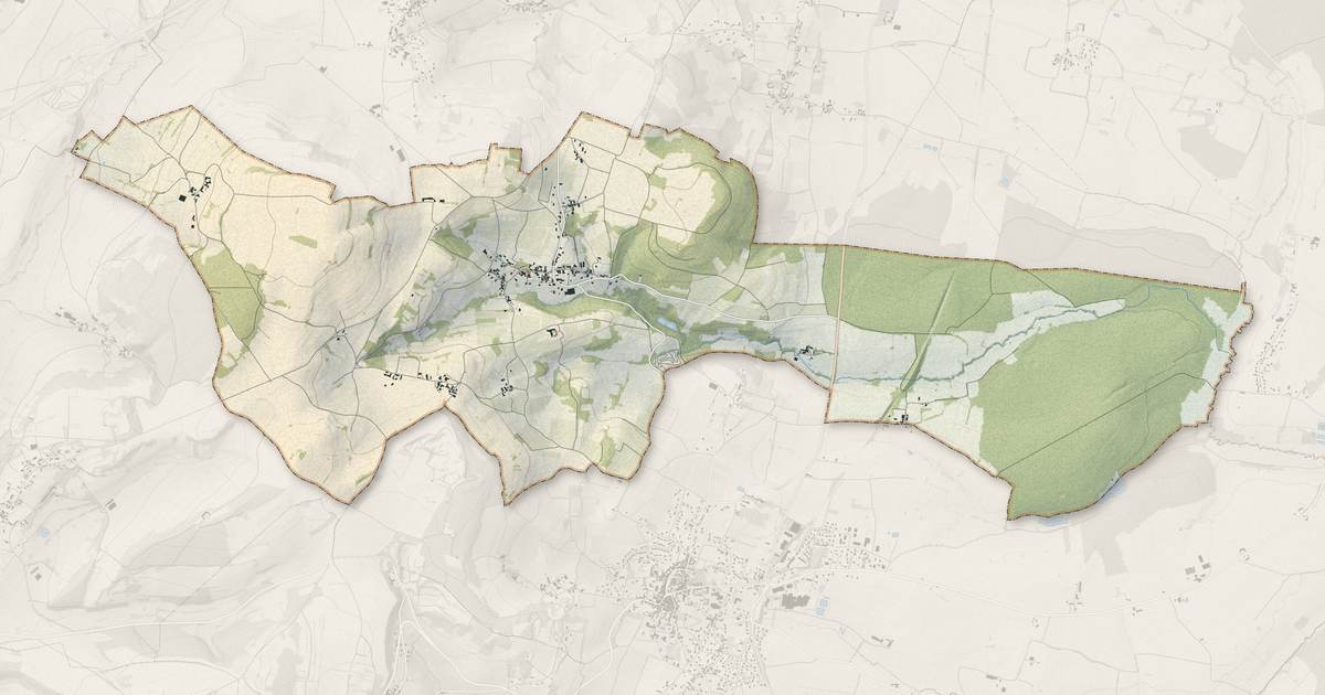 Portrait cartographique de Bissey-sous-Cruchaud : relief, eau, forêts, bâti et voies, calculés à partir des données de l'IGN