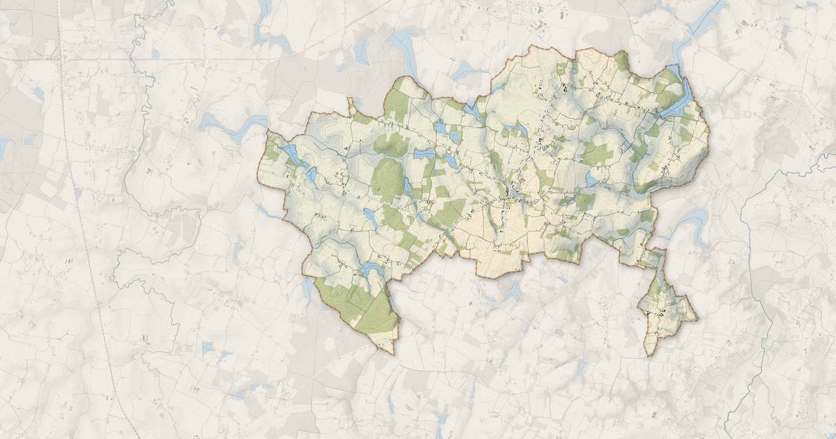 Portrait cartographique de La Chapelle-Saint-Sauveur : relief, eau, forêts, bâti et voies, calculés à partir des données de l'IGN