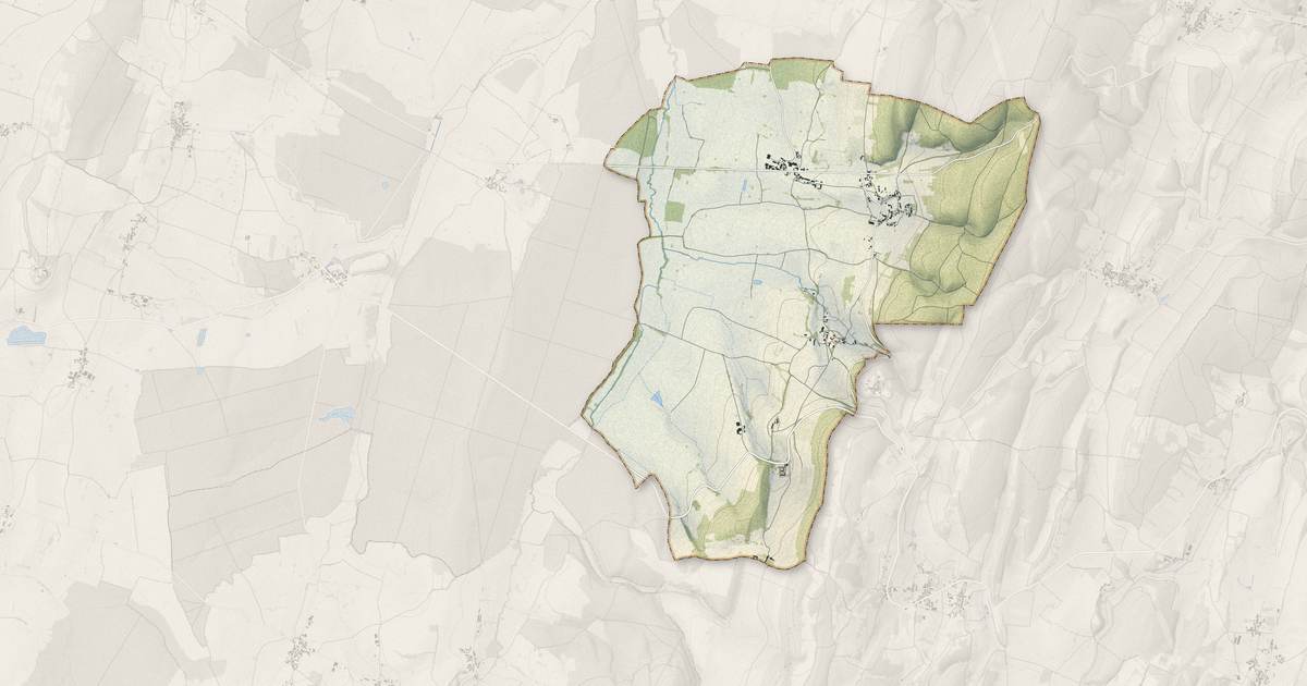 Portrait cartographique de La Chapelle-sous-Brancion : relief, eau, forêts, bâti et voies, calculés à partir des données de l'IGN