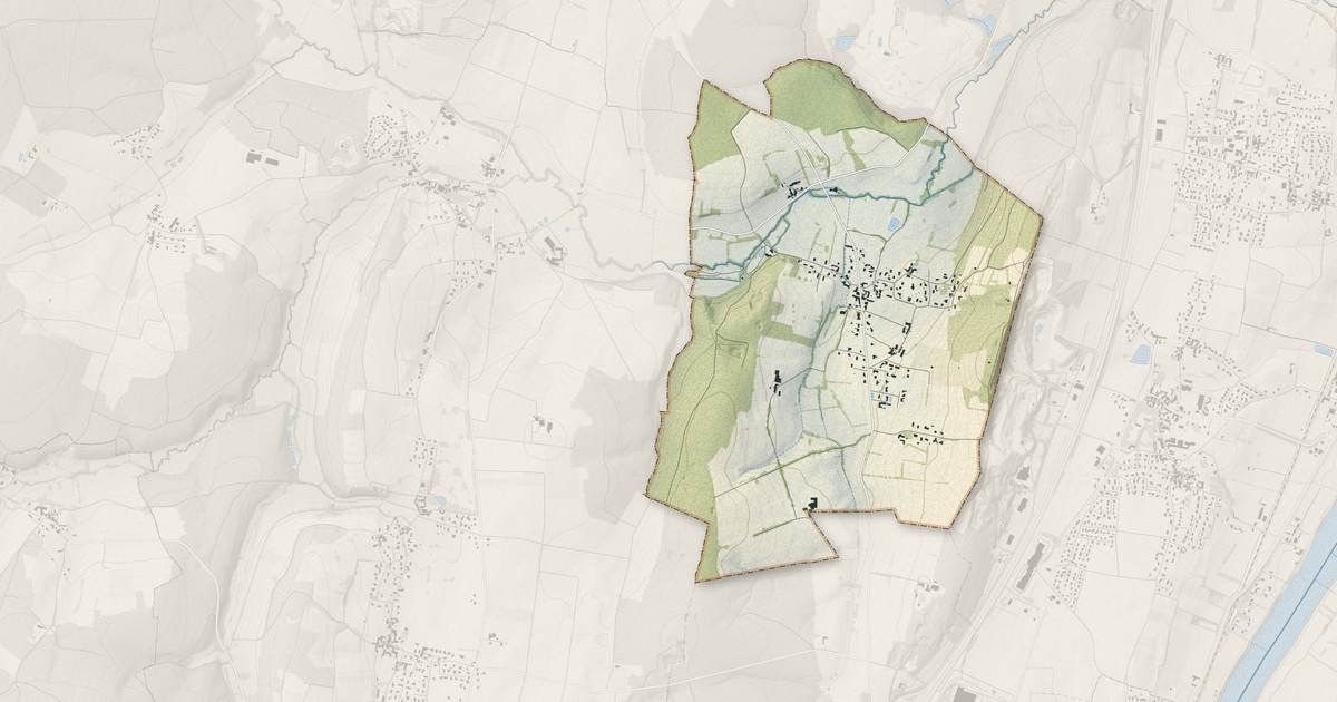 Portrait cartographique de Charbonnières : relief, eau, forêts, bâti et voies, calculés à partir des données de l'IGN