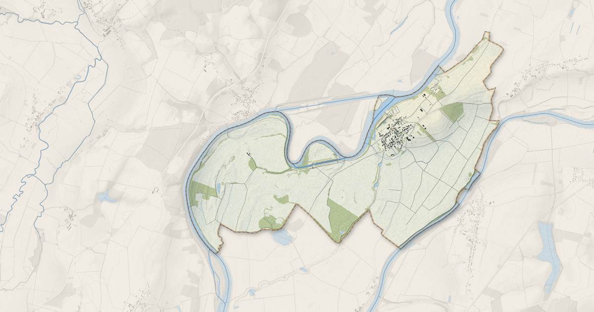 Portrait cartographique de Charnay-lès-Chalon : relief, eau, forêts, bâti et voies, calculés à partir des données de l'IGN