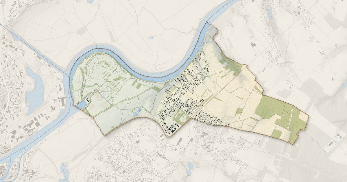 Portrait cartographique de Châtenoy-en-Bresse : relief, eau, forêts, bâti et voies, calculés à partir des données de l'IGN