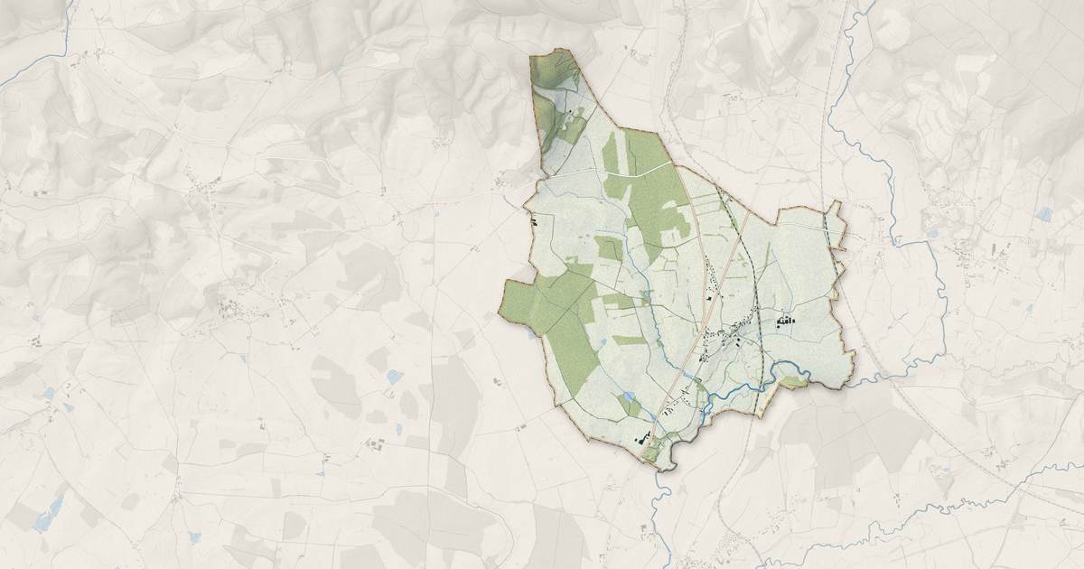 Portrait cartographique de Cordesse : relief, eau, forêts, bâti et voies, calculés à partir des données de l'IGN
