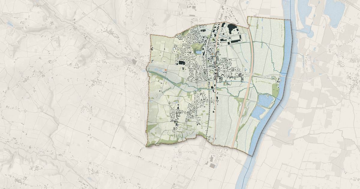 Portrait cartographique de Crêches-sur-Saône : relief, eau, forêts, bâti et voies, calculés à partir des données de l'IGN