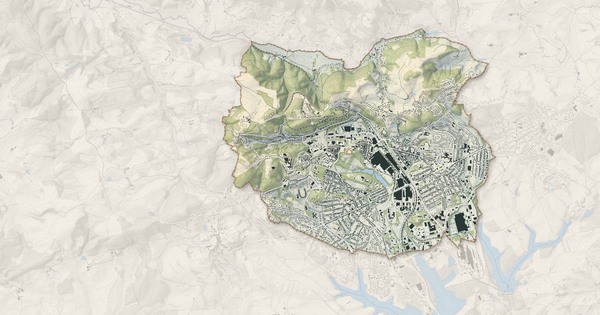 Portrait cartographique de Le Creusot : relief, eau, forêts, bâti et voies, calculés à partir des données de l'IGN