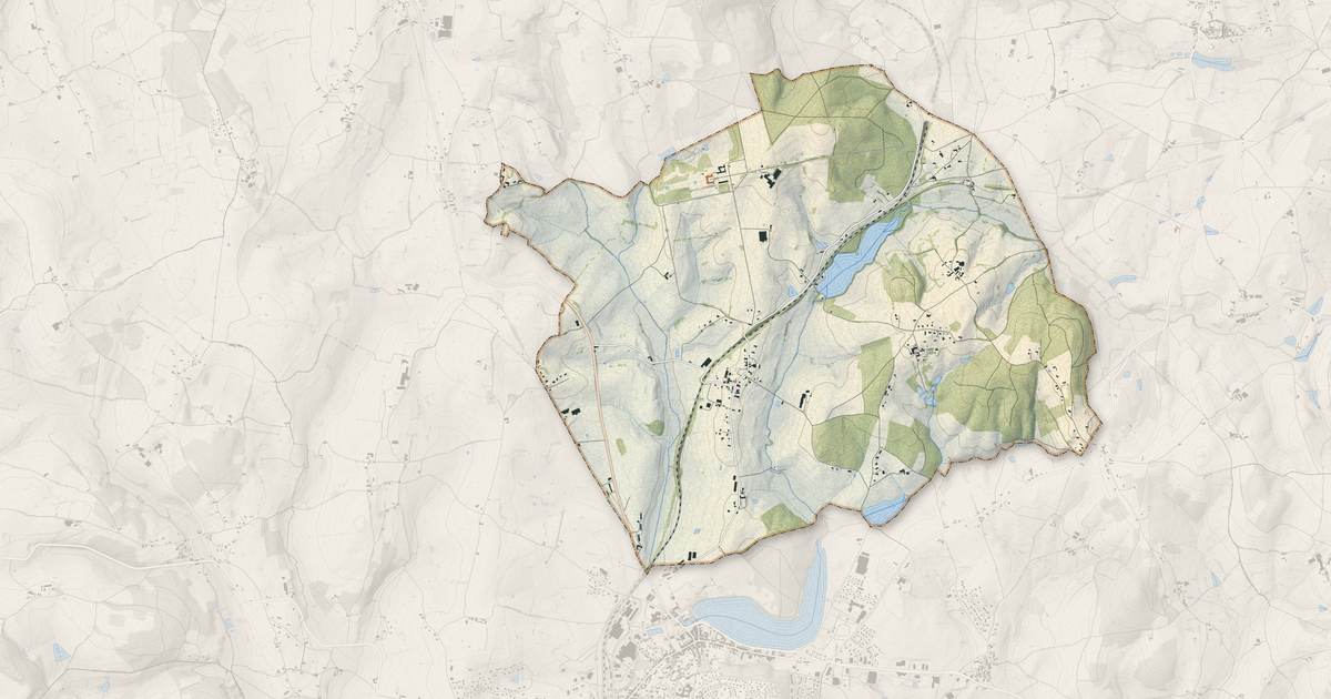 Portrait cartographique de Curbigny : relief, eau, forêts, bâti et voies, calculés à partir des données de l'IGN