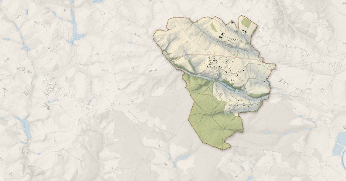 Portrait cartographique de Curdin : relief, eau, forêts, bâti et voies, calculés à partir des données de l'IGN