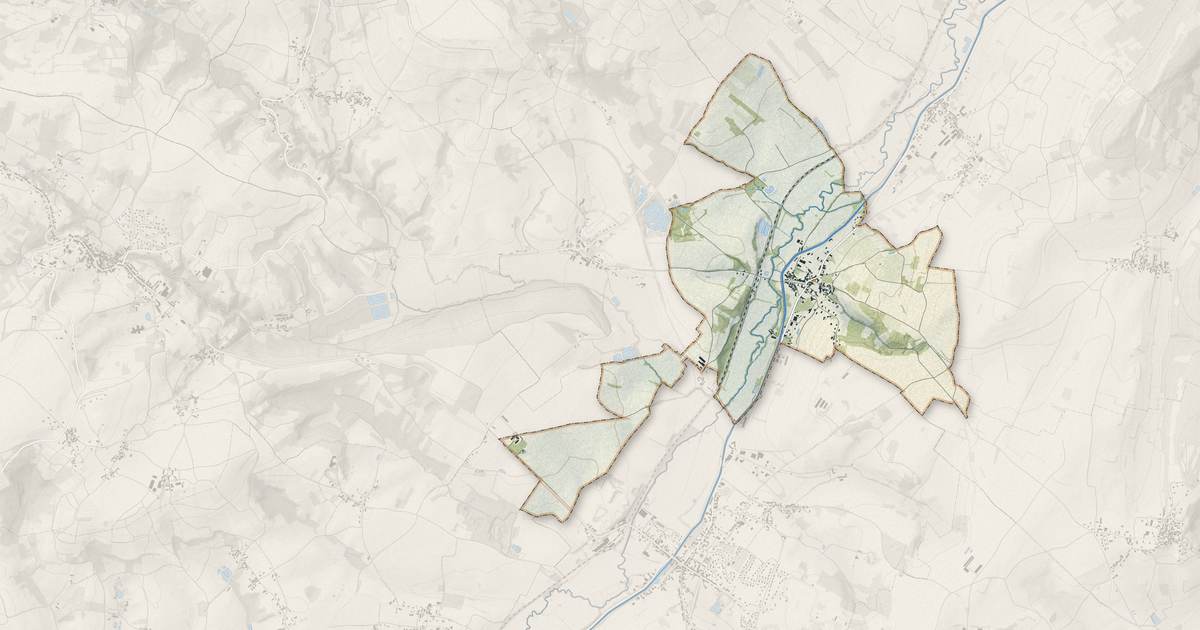 Portrait cartographique de Dennevy : relief, eau, forêts, bâti et voies, calculés à partir des données de l'IGN