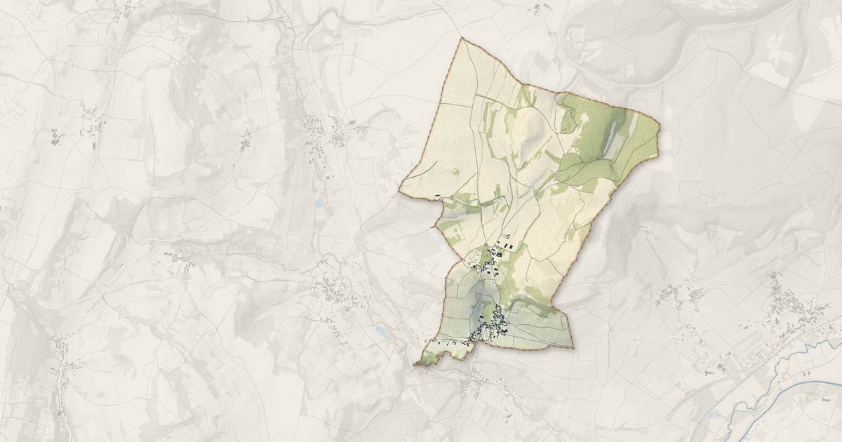 Portrait cartographique de Dezize-lès-Maranges : relief, eau, forêts, bâti et voies, calculés à partir des données de l'IGN
