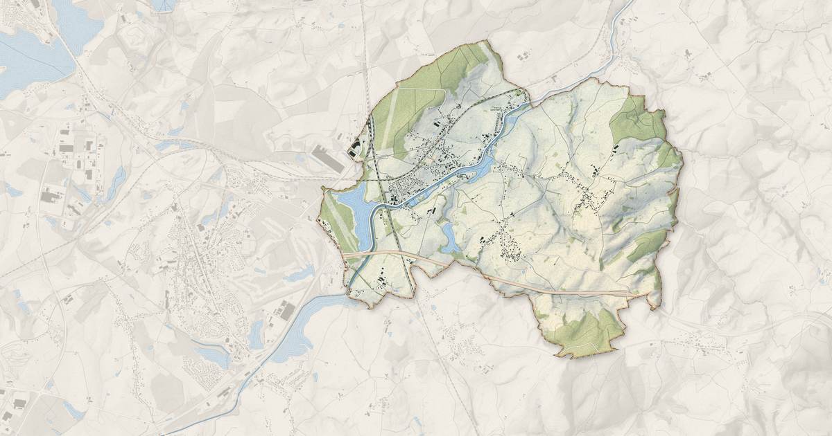 Portrait cartographique de Écuisses : relief, eau, forêts, bâti et voies, calculés à partir des données de l'IGN