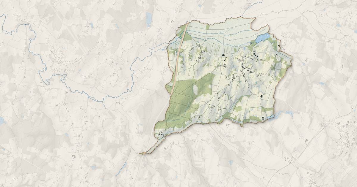 Portrait cartographique de Flacey-en-Bresse : relief, eau, forêts, bâti et voies, calculés à partir des données de l'IGN