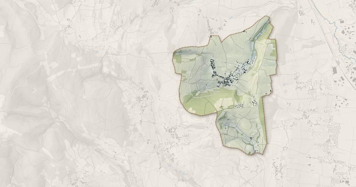 Portrait cartographique de Fuissé : relief, eau, forêts, bâti et voies, calculés à partir des données de l'IGN